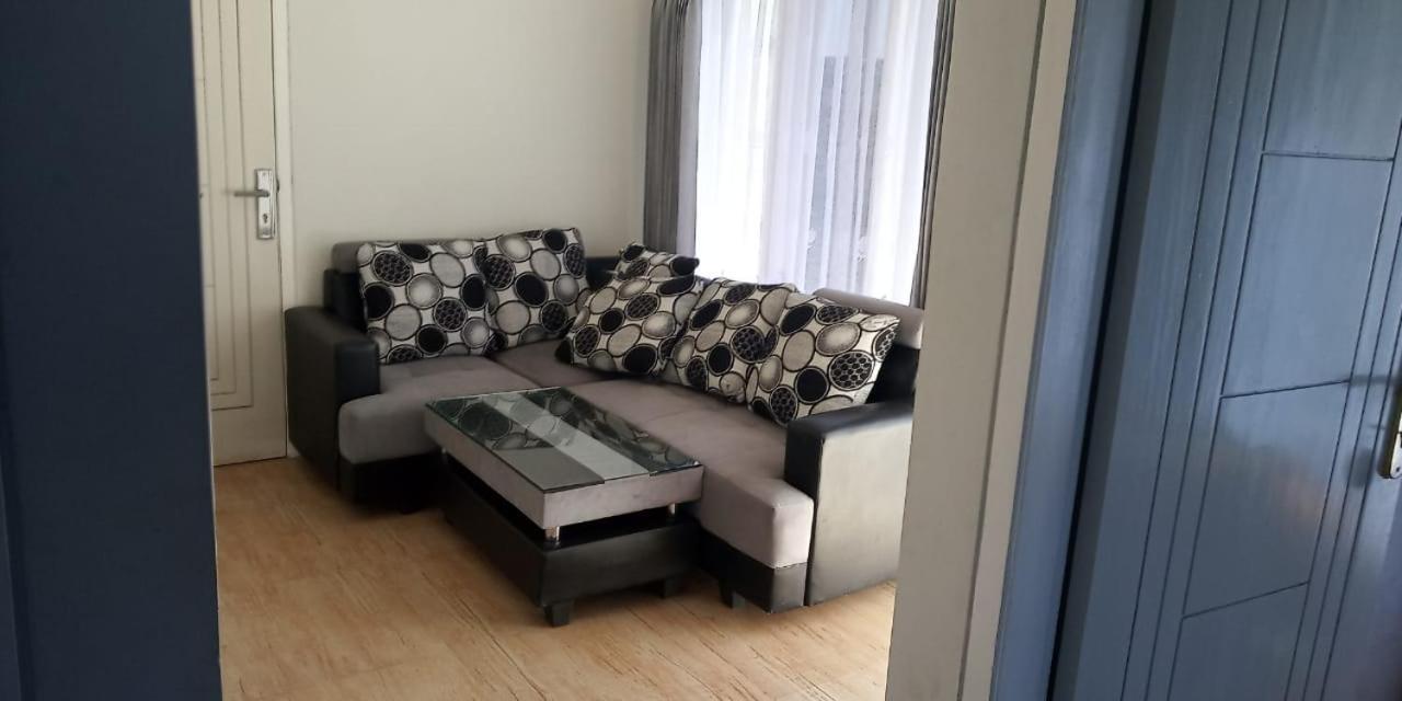 Bromo Otix Guest House Værelse billede