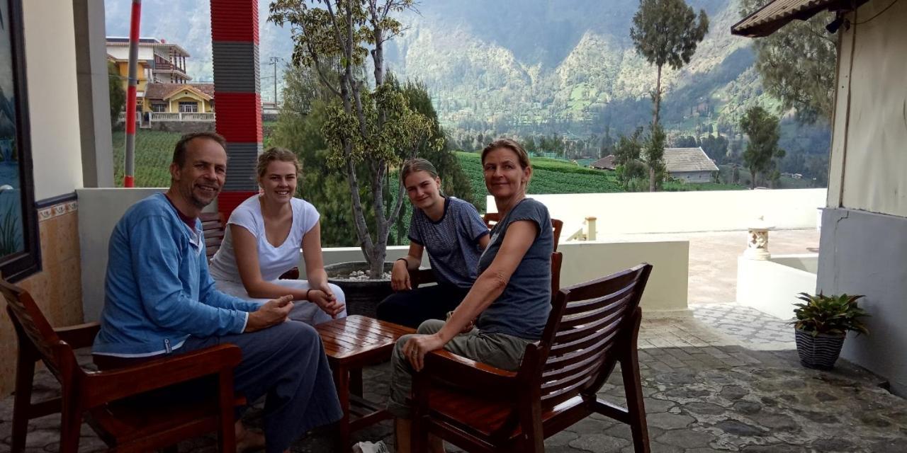 Bromo Otix Guest House Eksteriør billede